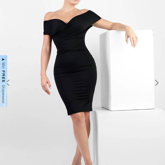 Dress - Picture 3 of 5